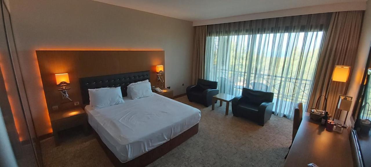 Korineum Golf & Beach Resort Agios Georgios (Girne) Exterior foto